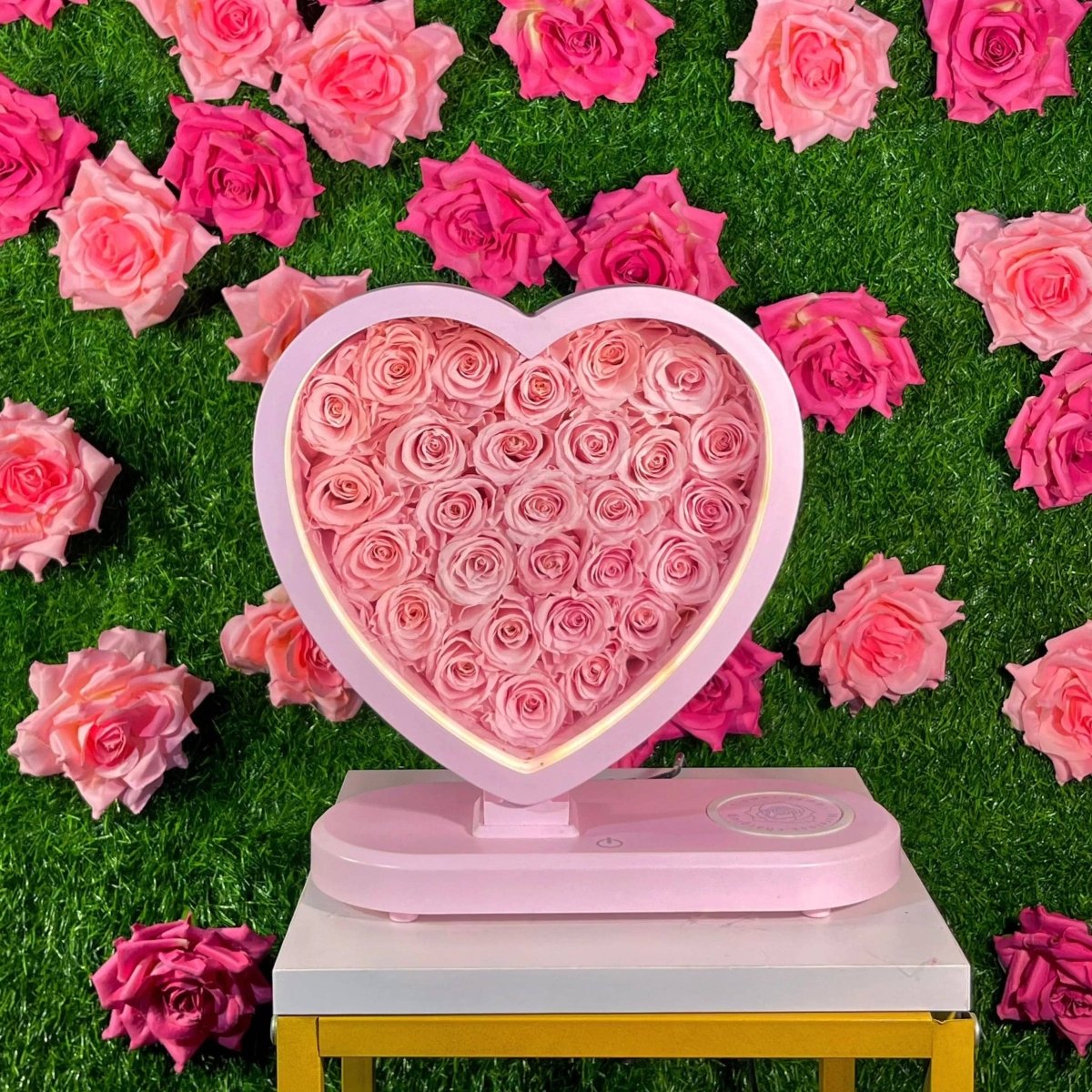 Heart lamp with speaker - Imaginary Worlds